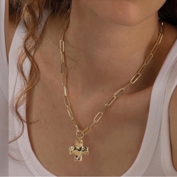 NEW 14k Gold Plated Gold Cross Pendant Necklace - Picture 5 of 5